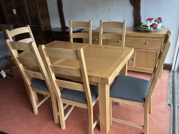 Normandy extending table and 4 chairs (ex display)